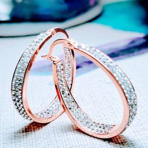 NWT * Elegant Crystal Inside-Out Oval Hoop Earrings in Rose Gold * Devin Rose